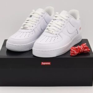 Original Air Force shoes pallet – Bulk AF1 Wholesale Sneakers for Resale - Image 11