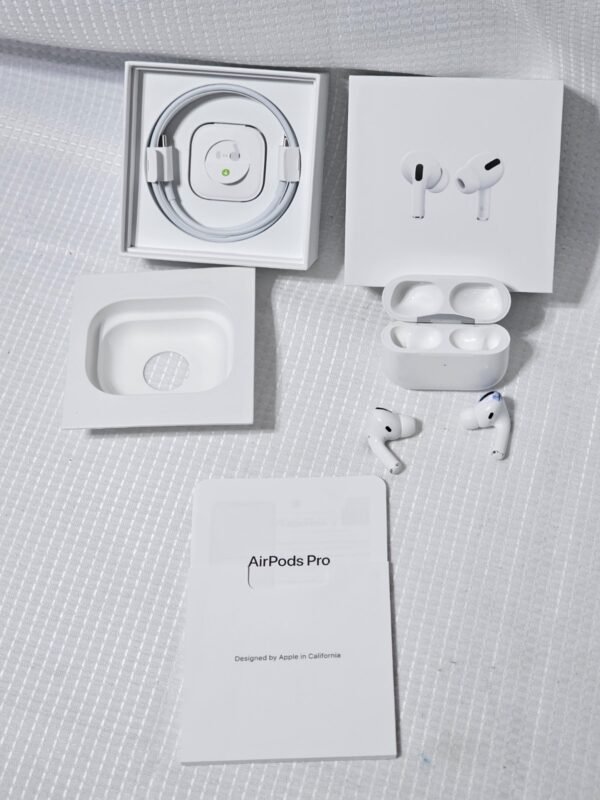 Apple AirPods Pro Pallets for sale – 100 PCS Wholesale Electronics Liquidation for $800 | Brand New Wireless Earbuds - Image 9