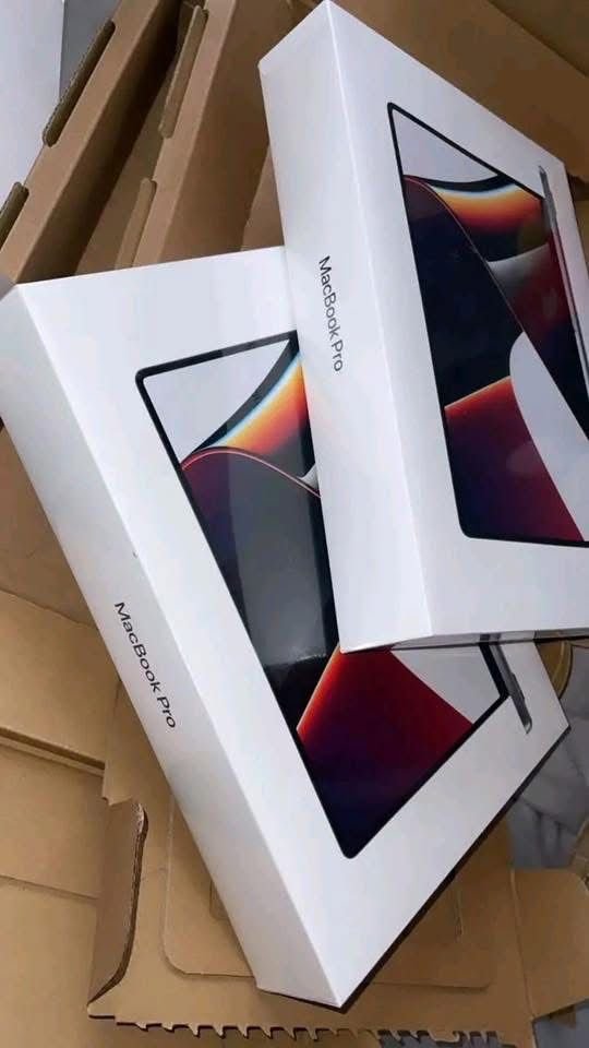 Apple MacBook Pro 2019 Pallet liquidation - Image 8