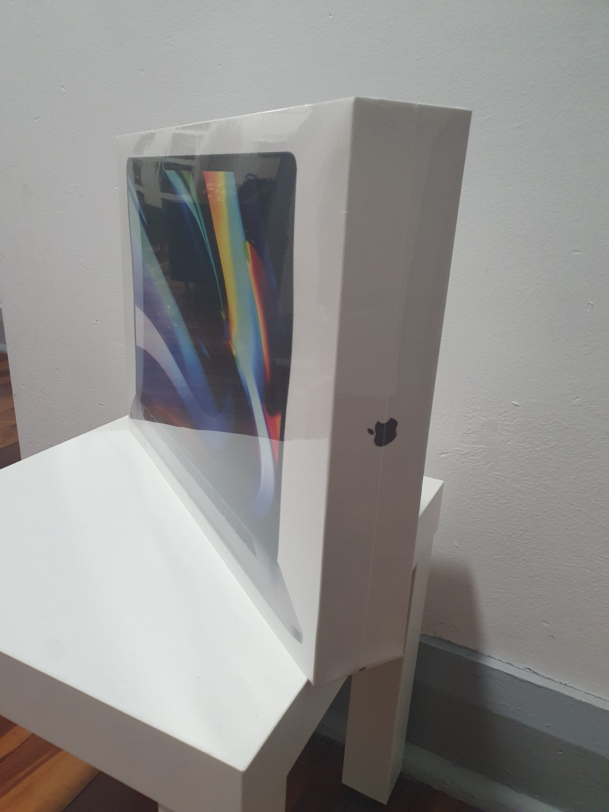 Apple MacBook Pro 2019 Pallet liquidation - Image 6
