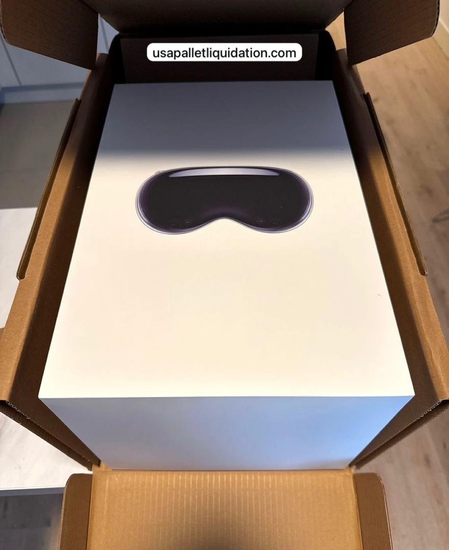Apple Vision Pro 1TB (IN HAND) – Solo Knit Band, Dual Loop Band & Light Seal | Wholesale Liquidation