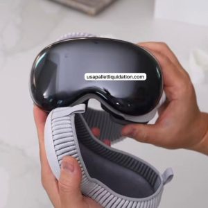 Alternative view of Apple Vision Pro 1TB (IN HAND) – Solo Knit Band, Dual Loop Band & Light Seal | Wholesale Liquidation