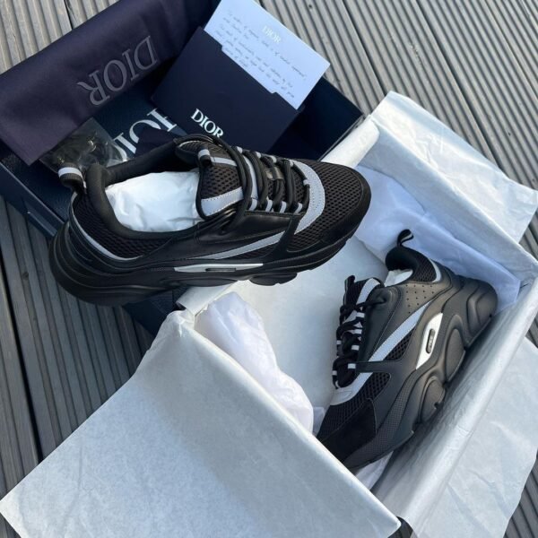 Christian Dior Shoes pallet liquidation and Wholesale - Image 3