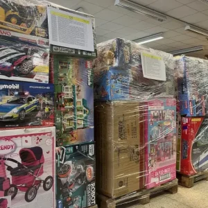 Alternative view of Games liquidation pallets mixed with toys