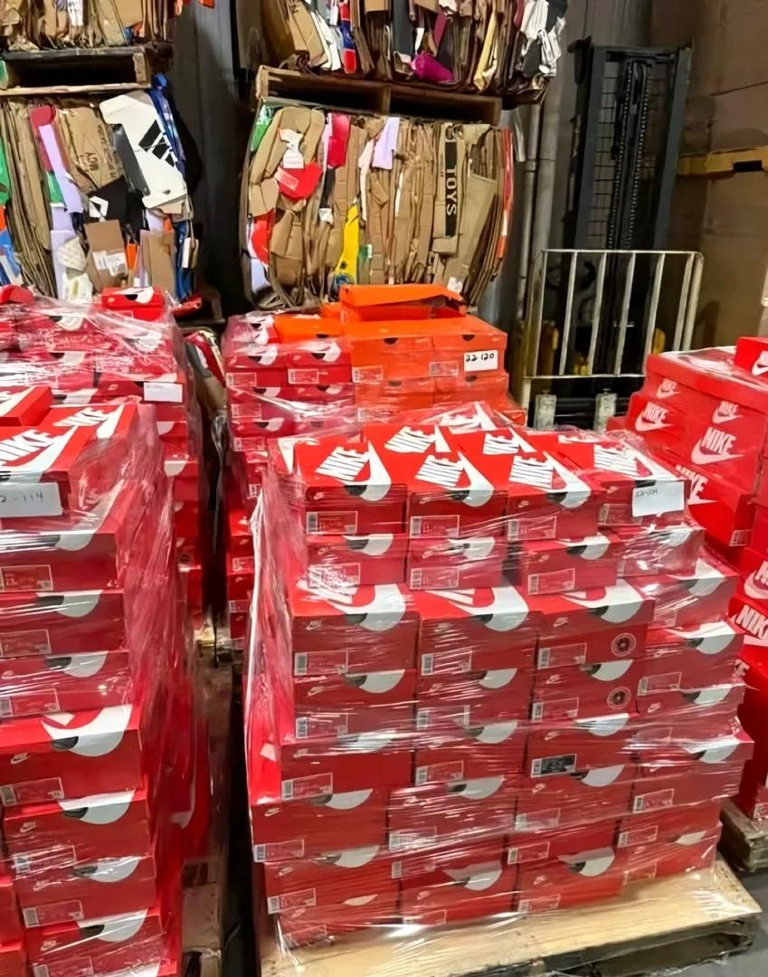 Nike Shoe Pallets for Sale – 60 Pairs - Image 5