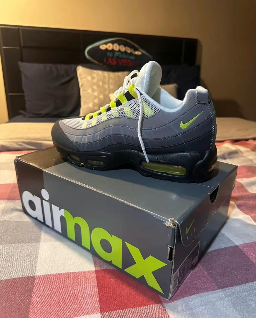 Mixed Nike Sneakers Pallet for Sale – 50 Pairs - Image 7