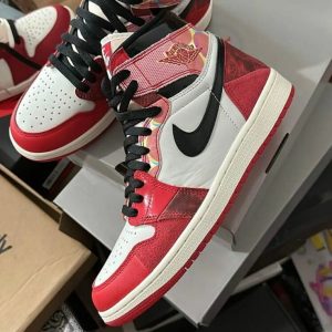 Alternative view of Nike Shoes Liquidation Pallets | Authentic Nike sneakers pallets 100 pairs per pallet